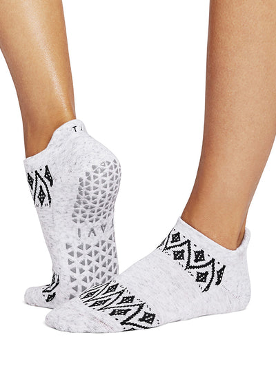 Savvy Grip Socks | Socks > Grip | Tavi – Tavi Active