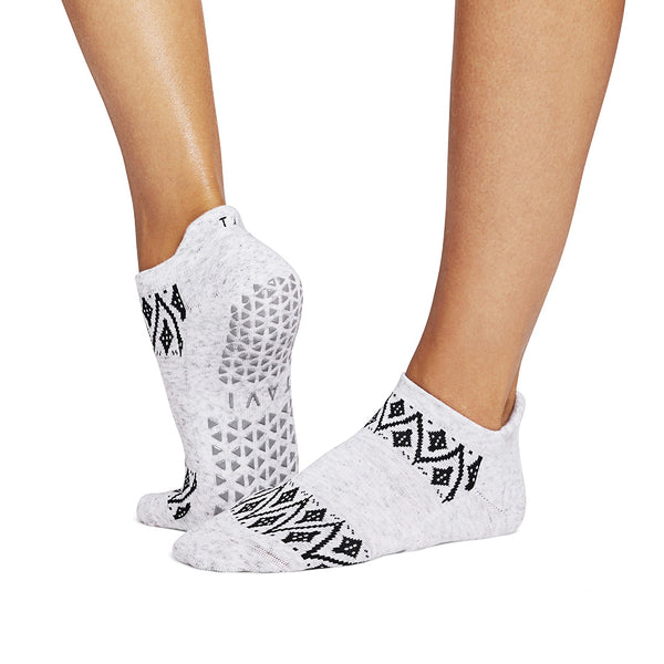 Savvy Grip Socks - Sweater Weather – Tavi Active