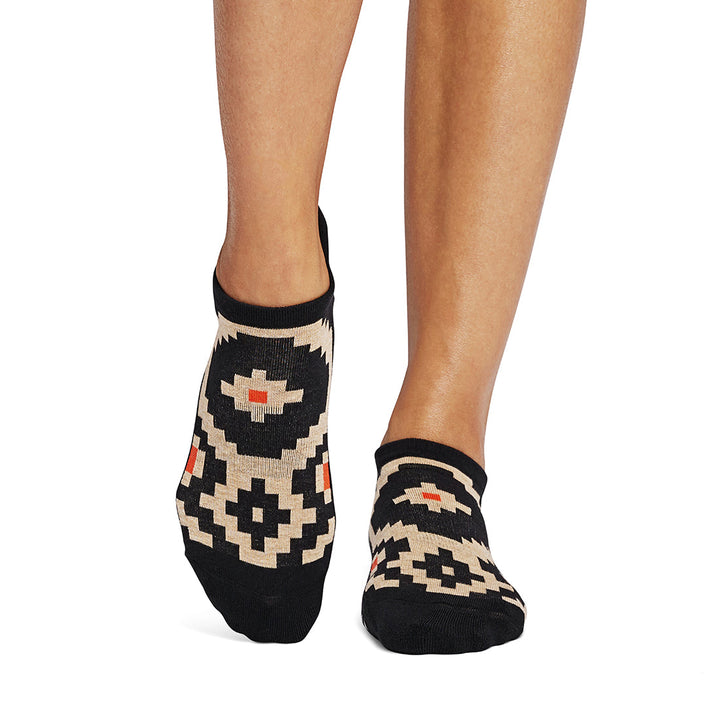 Savvy Grip Socks | Socks > Grip | Tavi – Tavi Active