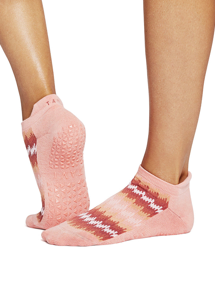 Savvy Grip Socks | Socks > Grip | Tavi – ToeSox | Tavi | Vooray