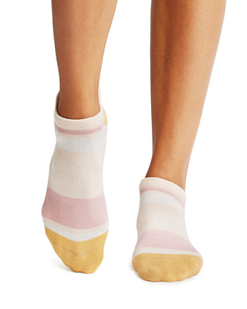 # Savvy Grip Socks | Socks > Grip | Tavi – ToeSox | Tavi | Vooray