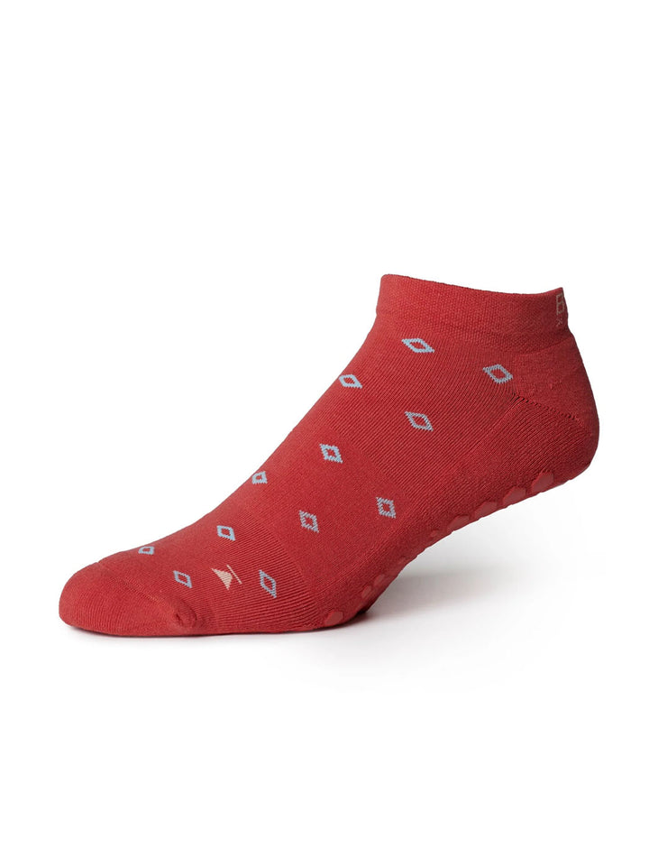 Base33 Low Rise Grip Socks | Socks > Grip | Base33 – Tavi Active
