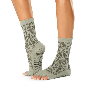 # Half Toe Crew Grip Socks * | Socks > Crew | ToeSox – ToeSox | Tavi | Vooray