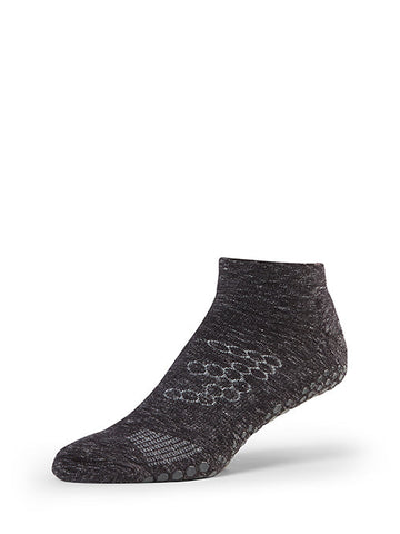 Base33 Low Rise Grip Socks | Socks > Grip | Base33 – ToeSox | Tavi | Vooray