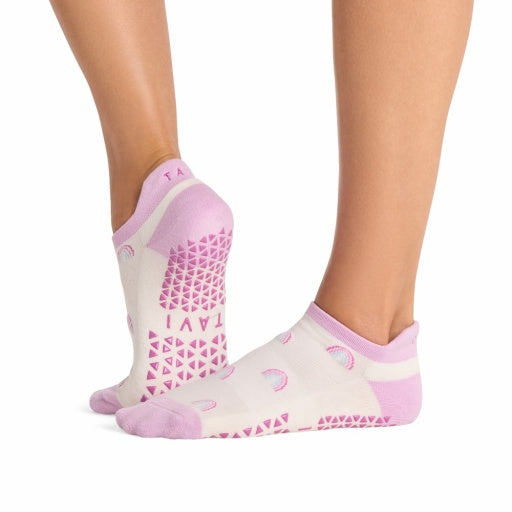 Savvy Grip Socks | Grip Socks | Tavi – Tavi Active