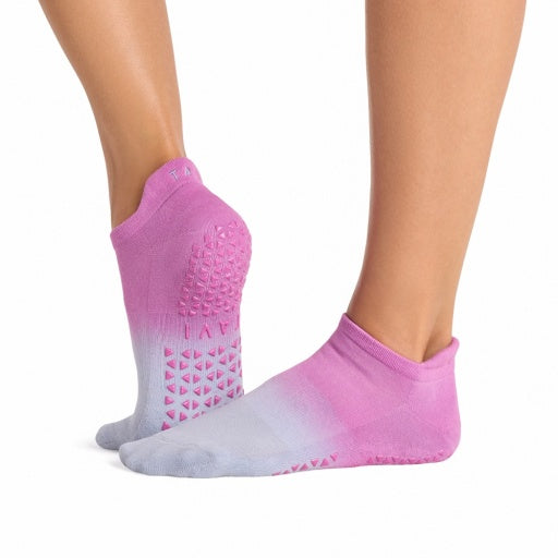 Savvy Grip Socks | Grip Socks | Tavi – Tavi Active