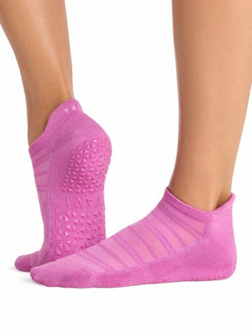 Savvy Breeze Grip Socks | Grip Socks | Tavi – Tavi Active