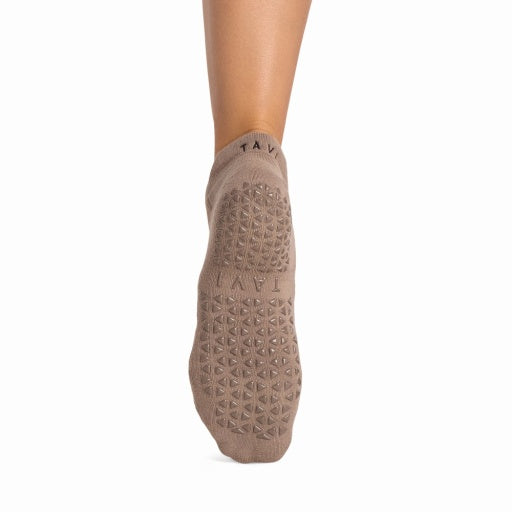 Savvy Breeze Grip Socks | Grip Socks | Tavi – Tavi Active