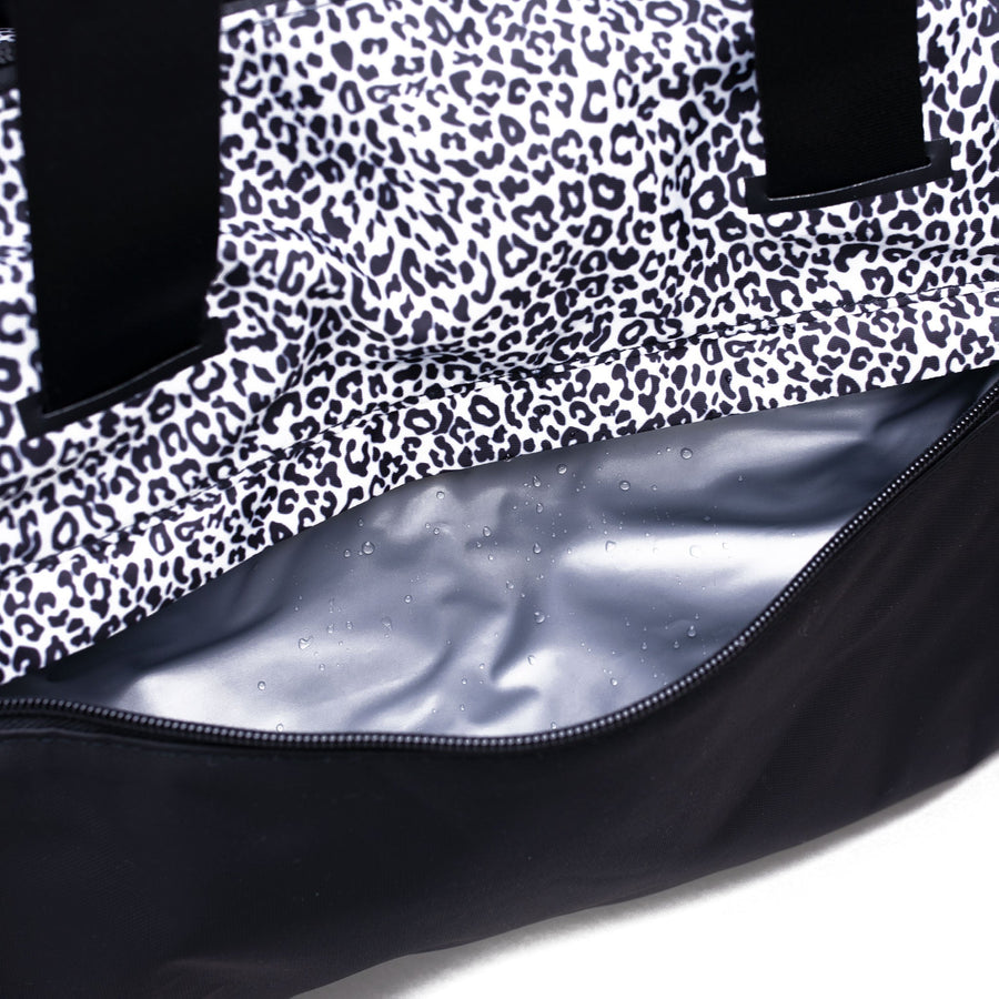 trainer duffel leopard waterproof pocket detail view active duffel