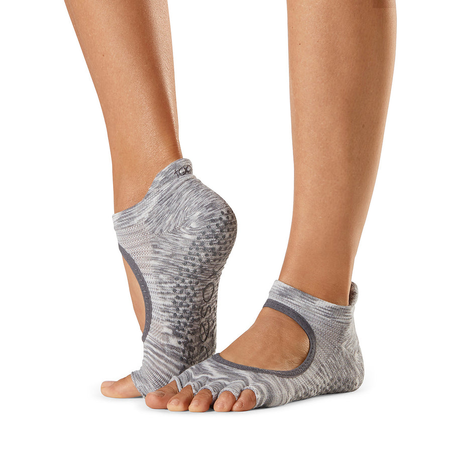 Half Toe Bellarina Tec Grip Socks – ToeSox, Tavi