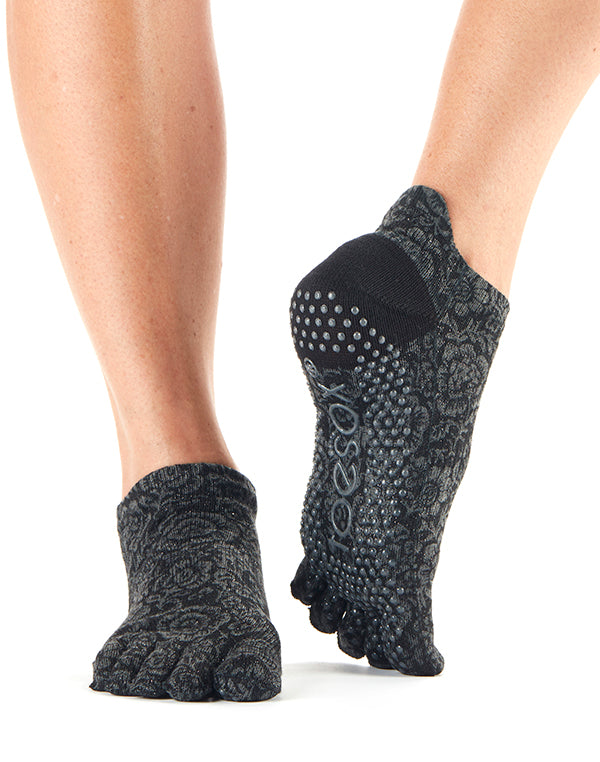 # Full Toe Low Rise Grip Socks * | Socks > Grip | ToeSox – ToeSox | Tavi | Vooray