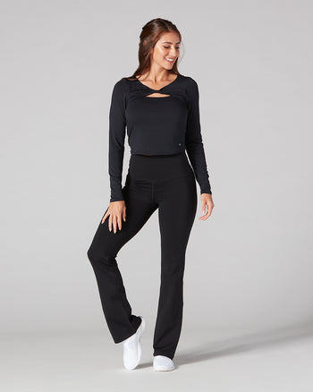 # Form Cropped Long Sleeve | Tops > Long Sleeve | Tavi – ToeSox | Tavi | Vooray
