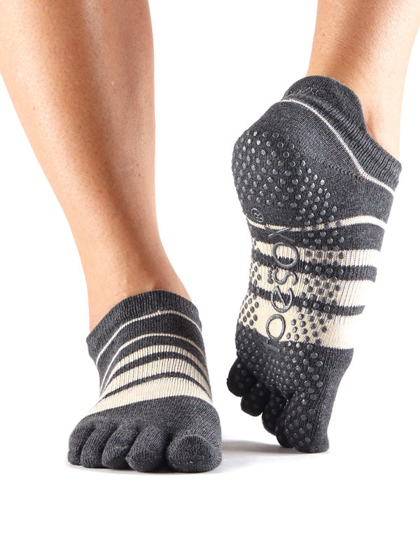 Full Toe Low Rise Grip Socks *