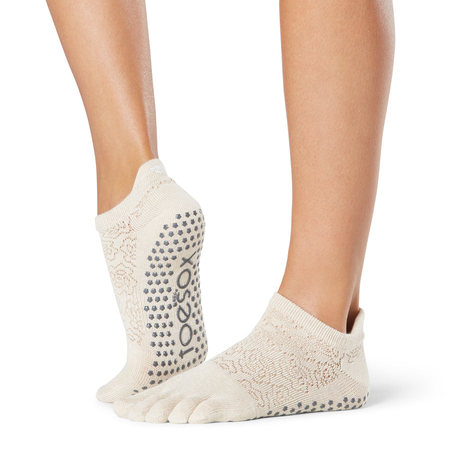 # Full Toe Low Rise Grip Socks * | Socks > Grip | ToeSox – ToeSox | Tavi | Vooray