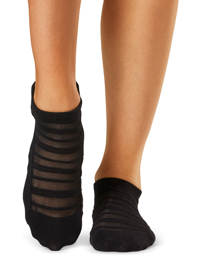 # Savvy Breeze Grip Socks | Socks > Grip | Tavi – ToeSox | Tavi | Vooray