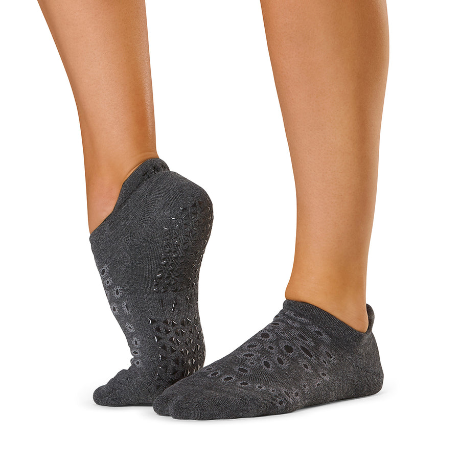 Savvy Grip Socks * – ToeSox, Tavi