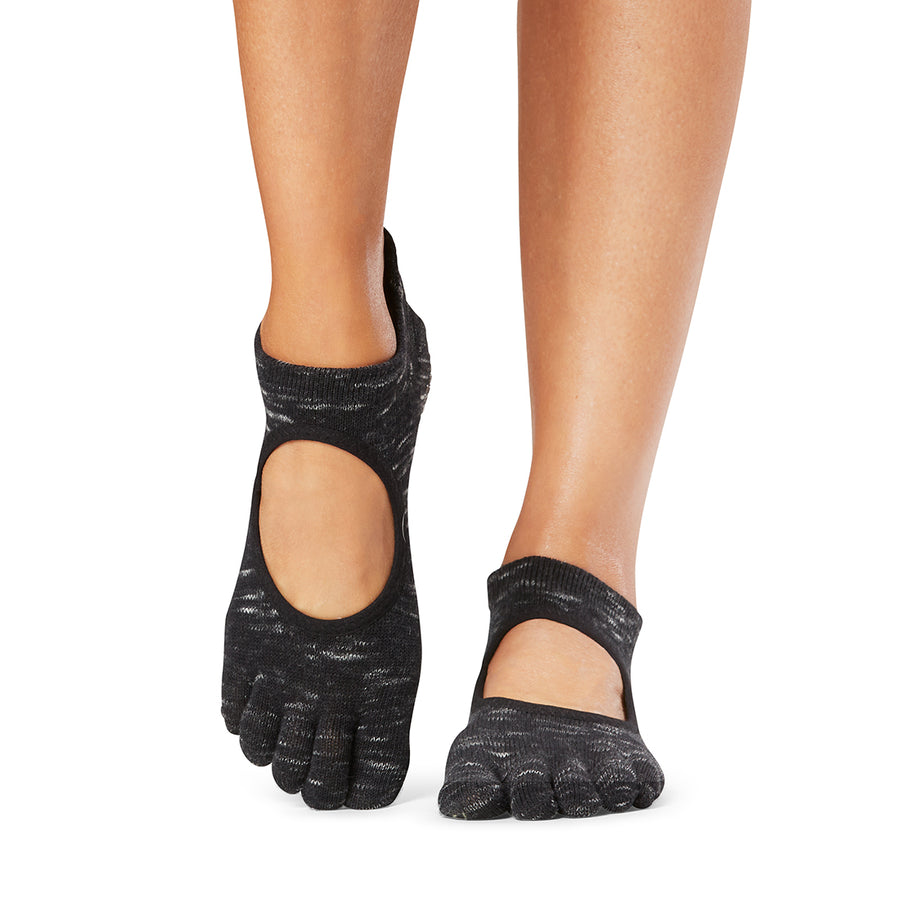 Toesox Grip Half Toe Bellarina 2 Pack Black, Oatmeal- Small : :  Clothing, Shoes & Accessories